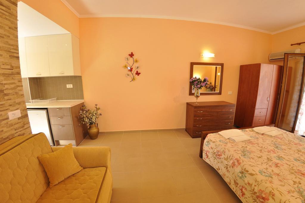 Villa Birlis Liapades Habitación foto